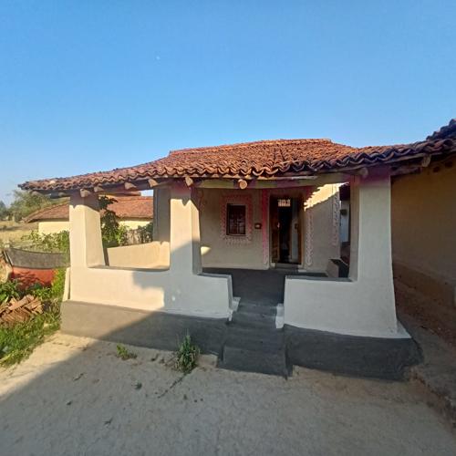 Tendu Tree Homestay, Thadhipathar